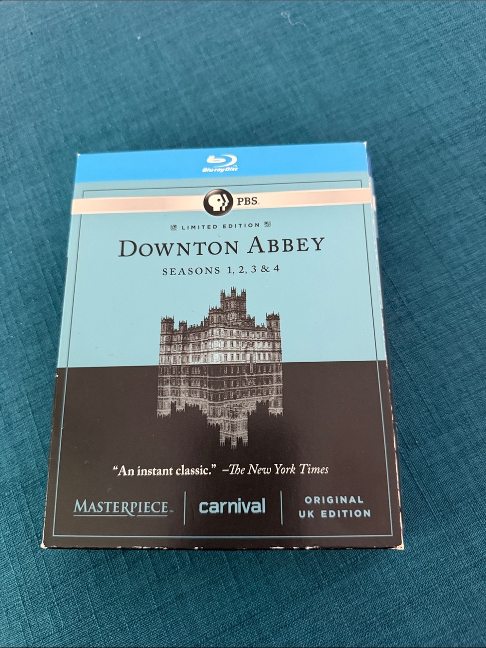 Downton Abbey Seasons 1-4 Limited Edition Blu-ray - Blue
